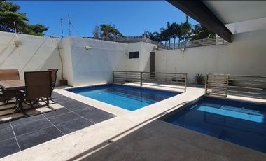 CASA CON ALBERCA EN COLONIA MIAMI