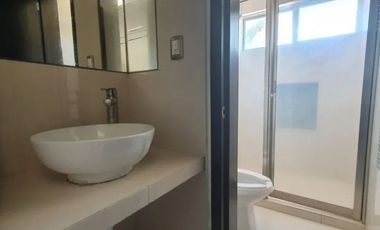 CASA CON ALBERCA EN COLONIA MIAMI