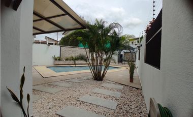 Elegante Residencia en Puerto Madero - COSTA VERDE-LA CHORRERA (CP)