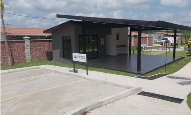 Casa a estrenar en PH Verona-3R-2B-Hato Montaña-Arraiján-CPPP