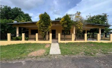 Se Vende Casa y Terreno en el Espino