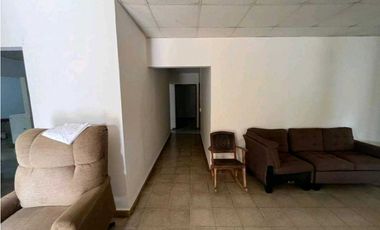 Se Vende Casa y Terreno en el Espino