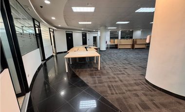 ALQUILER OFICINA OBARRIO DE OPORTUNIDAD (EC)