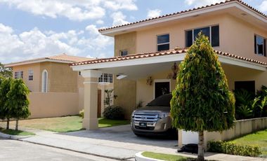 VENTA CASA BRISAS DEL GOLF PH VILLA TIVOLI