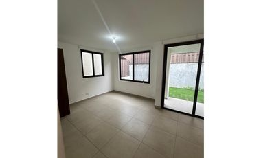 VENTA CASA BRISAS DEL GOLF PH  GOLF GARDENS