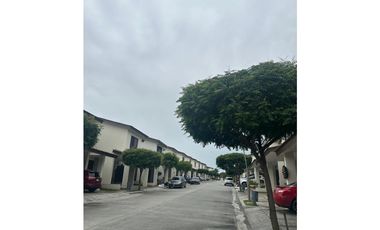 VENTA CASA BRISAS DEL GOLF PH  GOLF GARDENS
