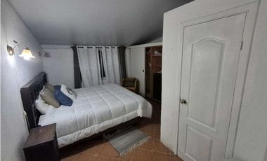 Se vende casa en Altos de Cerro Azul