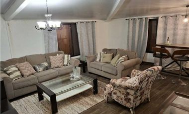 Se vende casa en Altos de Cerro Azul