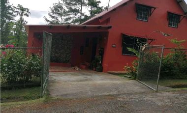 Se vende casa en Altos de Cerro Azul