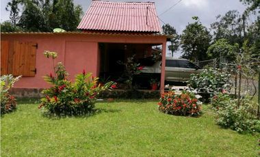 Se vende casa en Altos de Cerro Azul