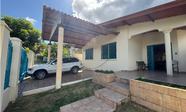 Venta de Casa en Brisas del Golf
