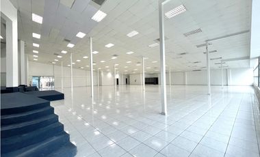 LOCAL EN ALQUILER PLAZA CONQUISTADOR - FORTUNA | VILLA LUCRE