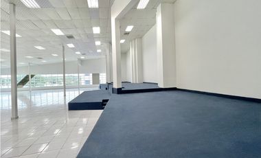 LOCAL EN ALQUILER PLAZA CONQUISTADOR - FORTUNA | VILLA LUCRE