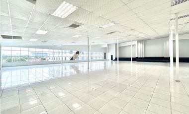 LOCAL EN ALQUILER PLAZA CONQUISTADOR - FORTUNA | VILLA LUCRE