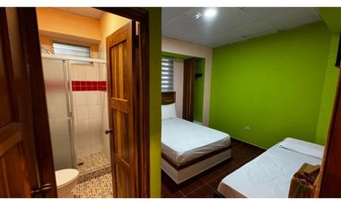 Se alquila hostal en Pedasí.