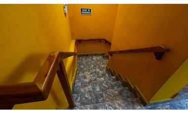 Se alquila hostal en Pedasí.