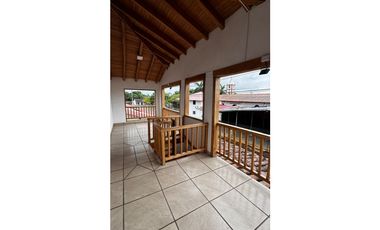 Se alquila hostal en Pedasí.