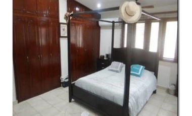 CASA EN VENTA EN LAS CUMBRES