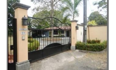 CASA EN VENTA EN LAS CUMBRES