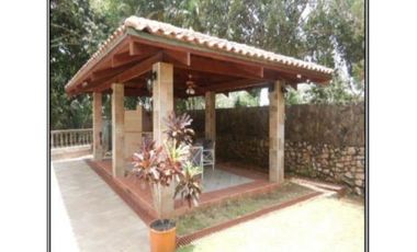 CASA EN VENTA EN LAS CUMBRES