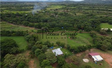 VENTA  DE FINCA EN AGUADULCE CON CERTIFICACION AGROTURISTICA