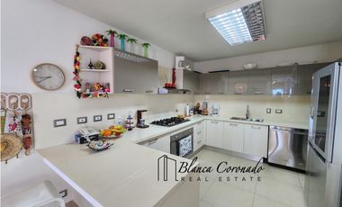 VENDO APARTAMENTO DE PLAYA EN GORGONA PH BAHIA