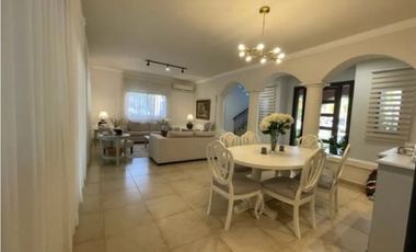 VENTA CASA CLAYTON VILLAGE