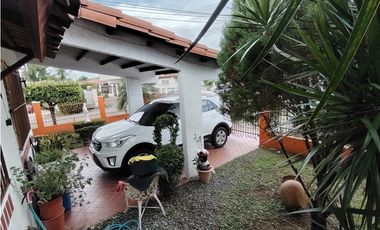 VENTA CASA CHANIS ALTOS DEL ROMERAL