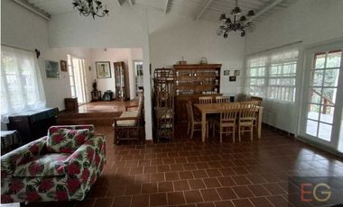 Venta de Casa en Altos de Cerro Azul