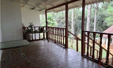 Venta de Casa en Altos de Cerro Azul