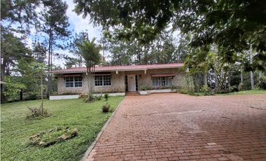 Venta de Casa en Altos de Cerro Azul