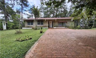 Venta de Casa en Altos de Cerro Azul
