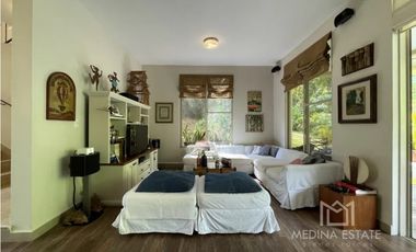 VENTA CASA EMBASSY GARDENS CLAYTON
