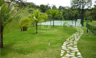 VENTA CASA EMBASSY GARDENS CLAYTON