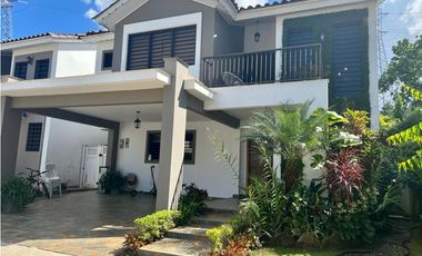 VENTA CASA BRISAS DEL GOLF PH OLYMPUS