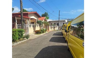 VENTA CASA VILLA LUCRE ALTOS DE LA PULIDA