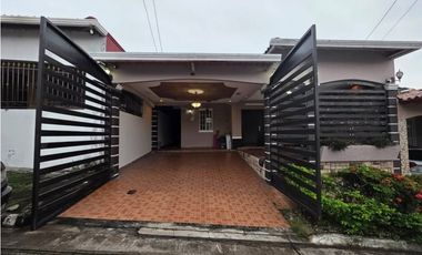 VENTA CASA VILLA LUCRE