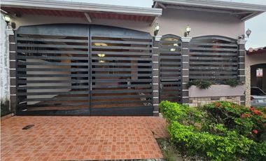 VENTA CASA VILLA LUCRE