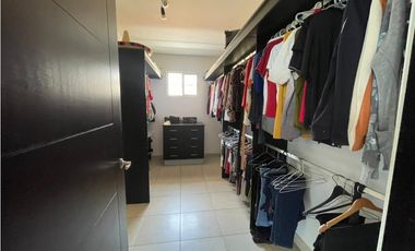 VENTA CASA BRISAS DEL GOLF PH VILLA ALTA
