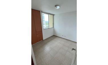 ALQUILO APARTAMENTO EN COSTA DEL ESTE, 3 RECAMARAS, LINEA BLANCA.