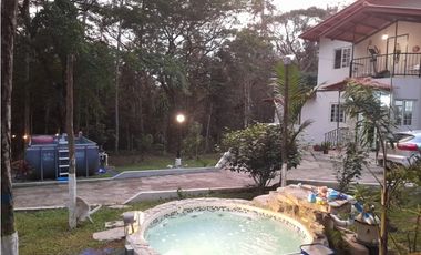 Venta de una Amplia Casa en Cerro Azul