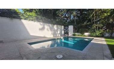 Casa con piscina - Albrook - Ancón