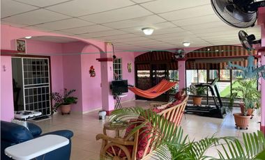 Venta de casa amoblada en Urb. Los Perales - Monagrillo