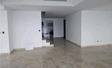 VENTA APARTAMENTO PENTHOUSE EN COSTA DEL ESTE TITANIUM CP
