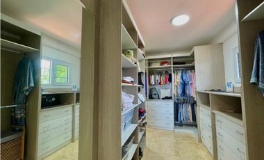 Venta de Casa de Lujo en Albrook, Panamá