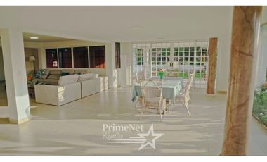 Venta de Casa de Lujo en Albrook, Panamá