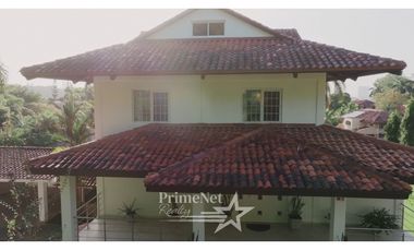 Venta de Casa de Lujo en Albrook, Panamá