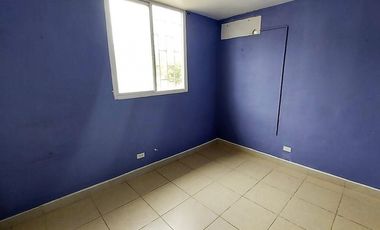 Se vende apartamento en Rana de Oro-Pedregal.