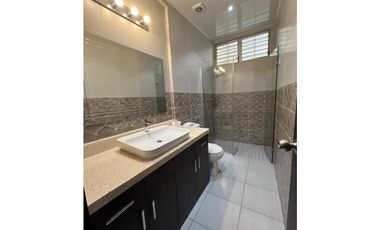 VENTA DE CASA EN SAN FRANCISCO