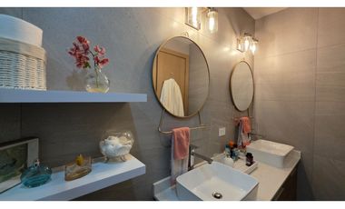 Venta de Exclusivo Apartamento Frente al Mar – Playa Escondida, Colón